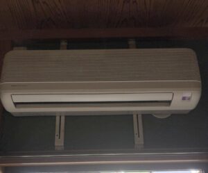 【奈良県天理市A様邸】不要になったエアコン1台を実質無料回収！古くても壊れていても問題なし◎