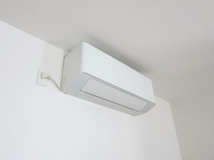 エアコンはつけっぱなしで何時間？電気代を抑える使い方と冷房効率を上げるコツ