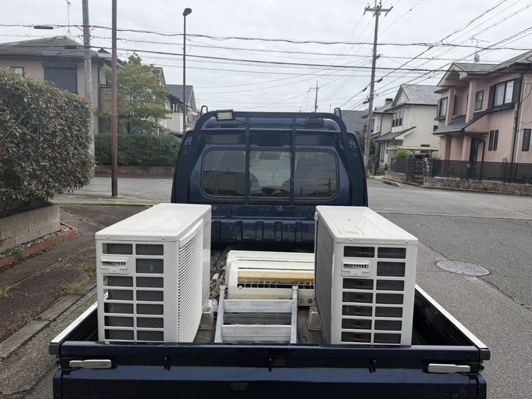 【神崎町神崎】戸建のエアコン2台を無料回収！