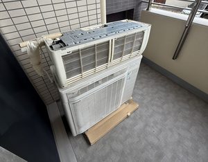 【大阪市港区波除】マンション4階のエアコン1台を即日回収！